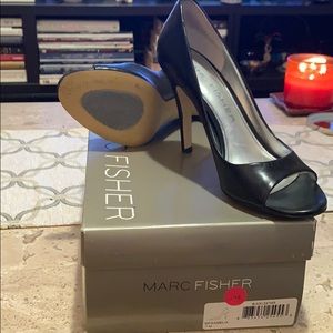 Marc Fisher blk heels